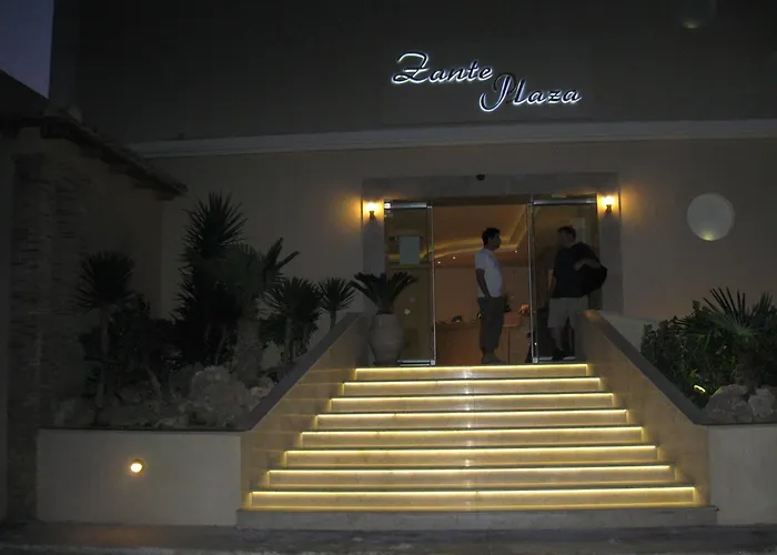 Zante Plaza & Apartments