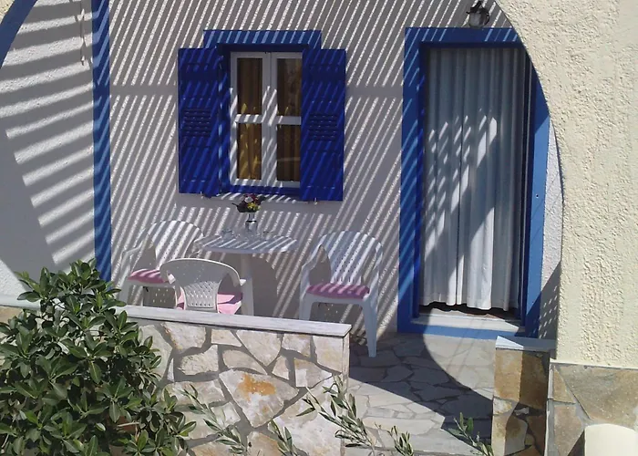 Darzenta Athina Apartments Perivolos