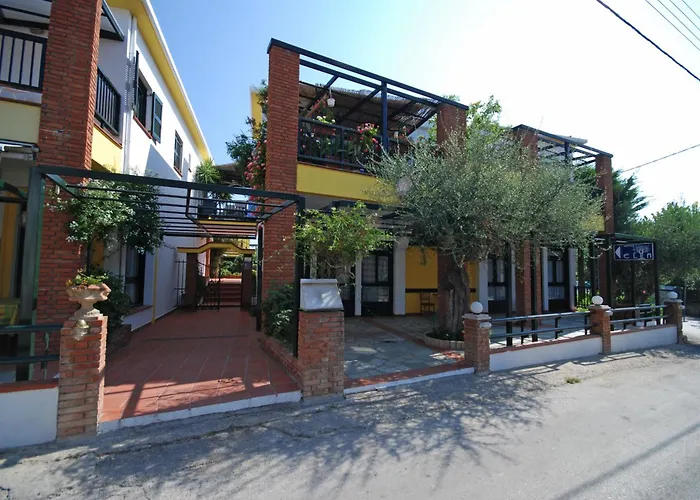Elia Apartments