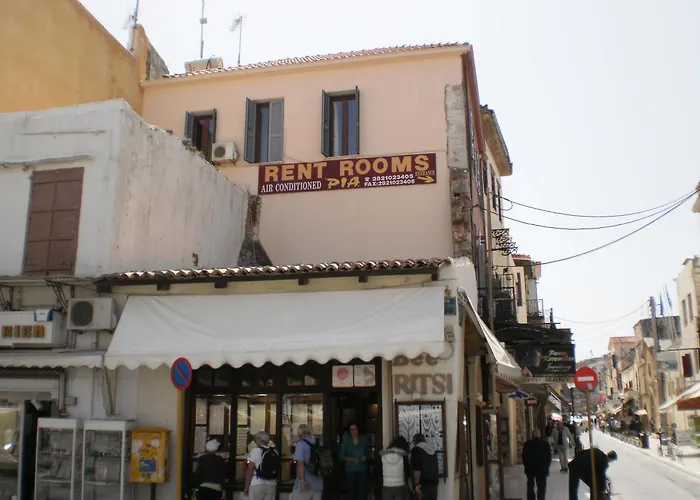 Pia Rooms