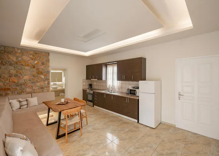 Loukas & Emma Eco Houses