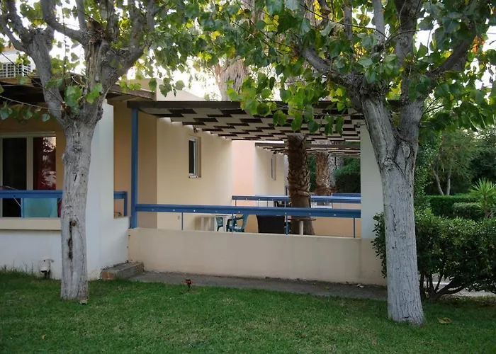 Aithrio Hotel