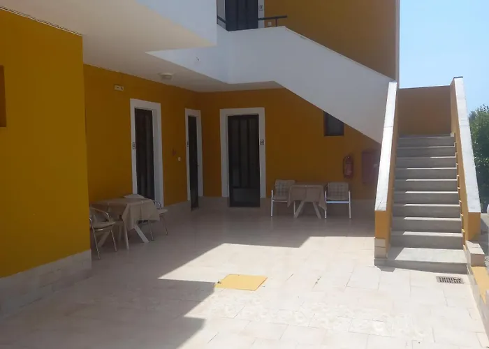 Manolis Studios Kefalos 