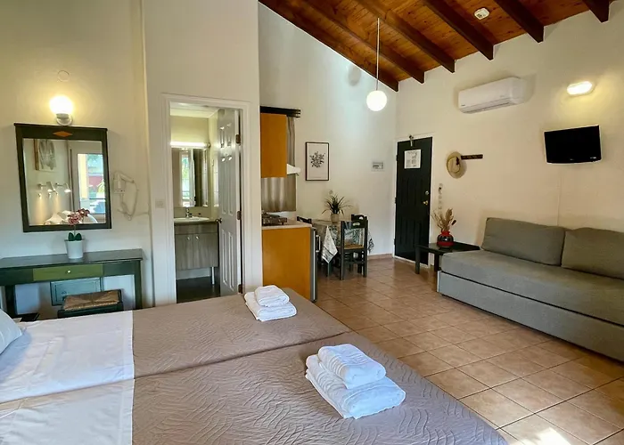 Theos Holidays Apartments