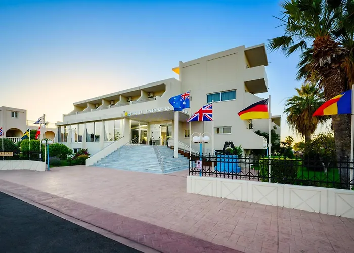 Bayside Hotel Katsaras