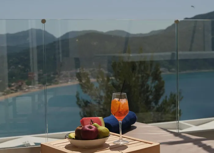 Zeus Throne Suites Afionas