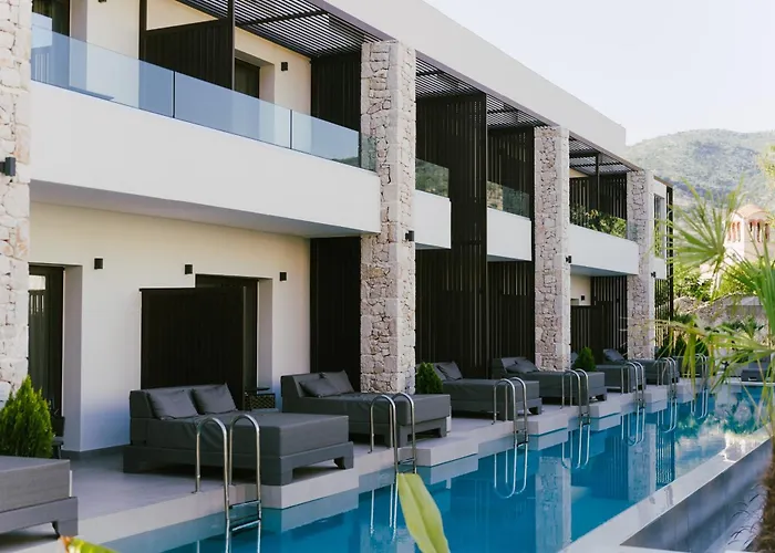 Lan-Go Sivota Luxury Living