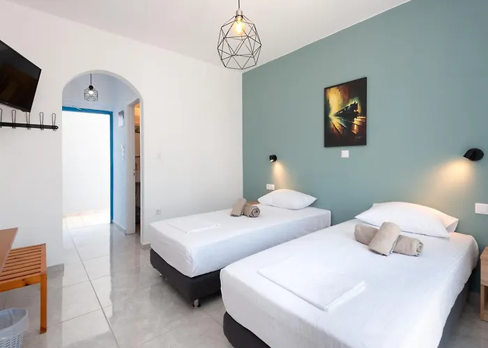 Aratos Hotel