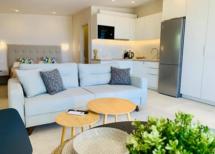 Thelfi Luxury Studio In Attica - Close To Varkiza Beach - Sea View