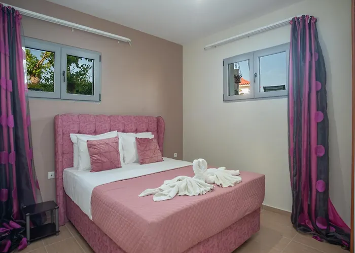 Zakynthos Gold House - Appartments Tragaki