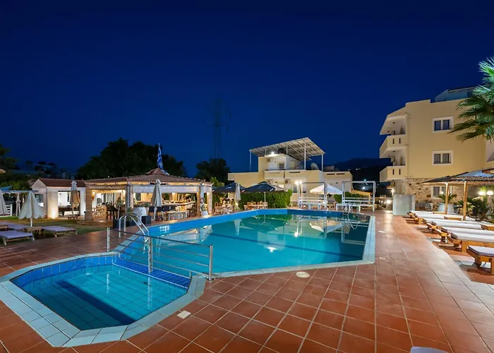 Nikos Apartments