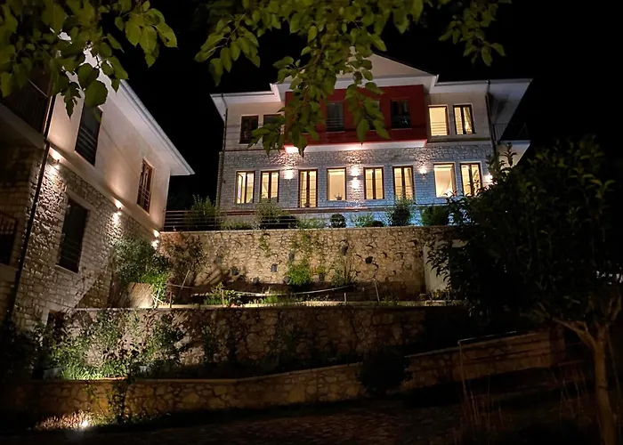 Arktos Hotel
