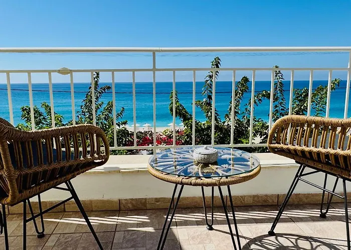 Monato Luxury Apartments Áyios Nikítas