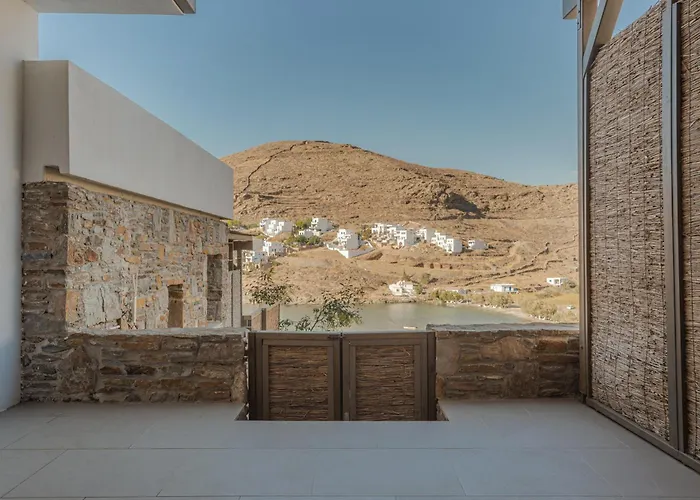 Amal Kythnos Suites