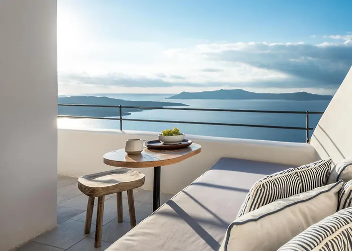 Porto Fira Suites