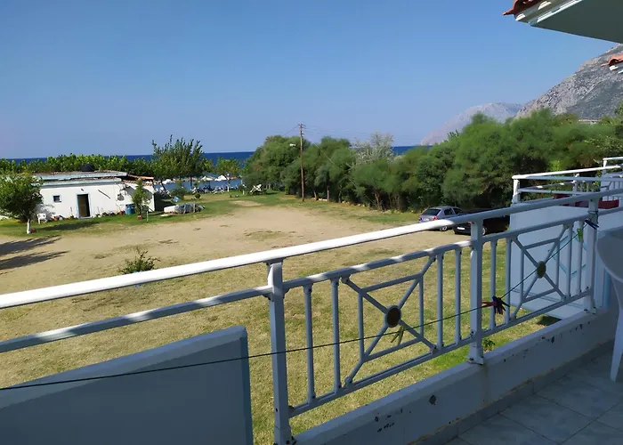 Makinia Beach Ναύπακτος
