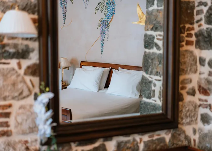 Xenon Inn