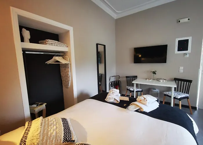 Natalie Apartments Athens Airport Αρτέμιδα