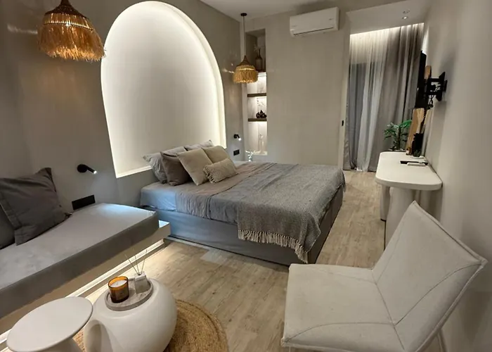 Erasmia Beachside Suites