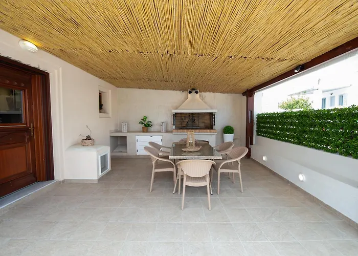Grand Hayat Villa Santorini Μεσαριά