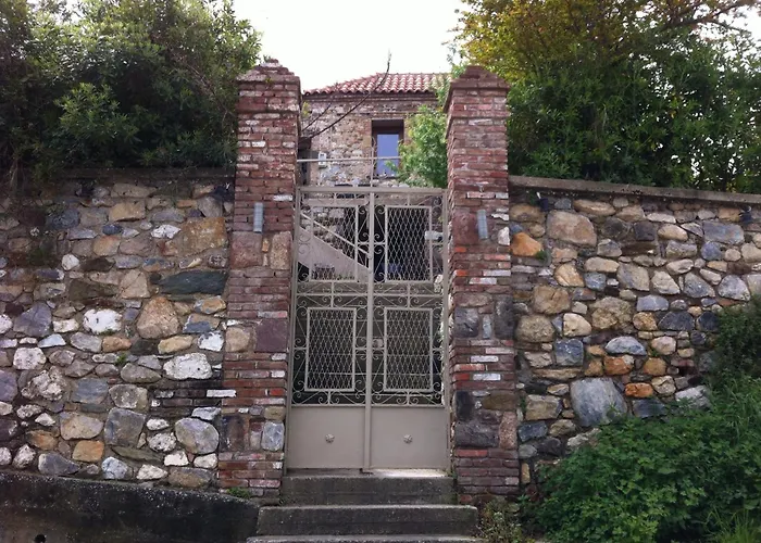 Feel Like Home In Lesvos