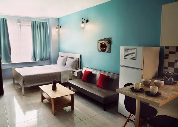 Menta Studios, Next To Metro Station, Smart Tv