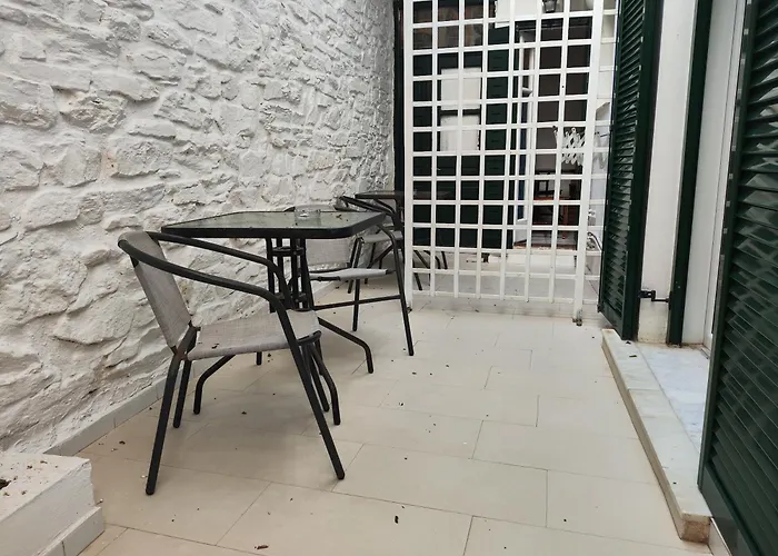 Niki Rooms Τήνος