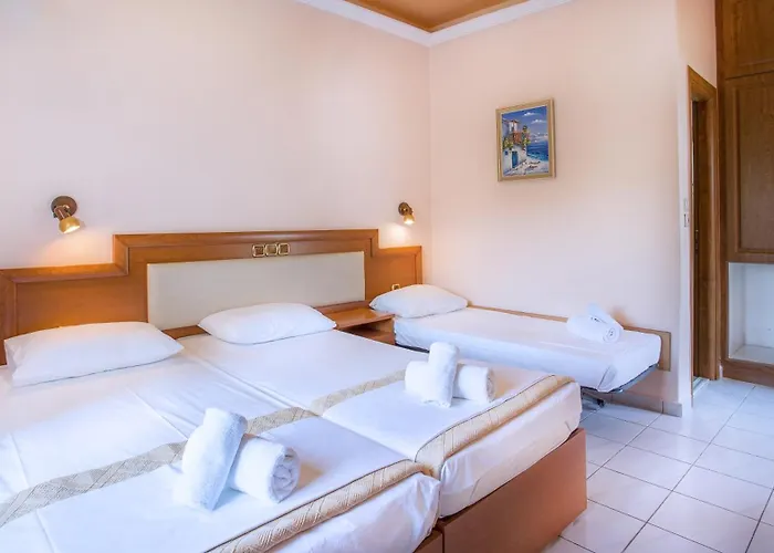 Castello Rosso Hotel Κάρυστος