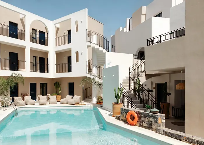Nami & Suites