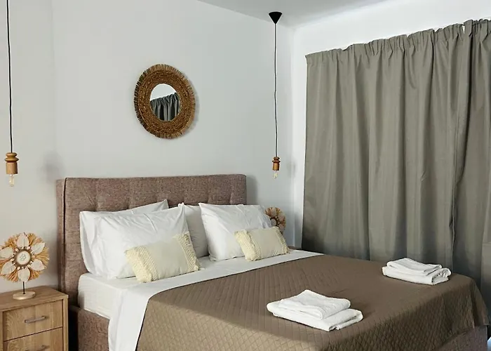 Grande Blue Suites With Private Bay