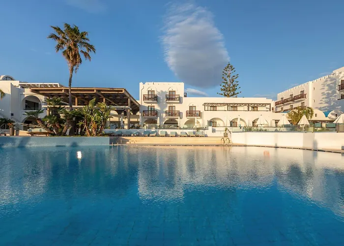 Oceanis Beach & Spa Resort Psalidi 