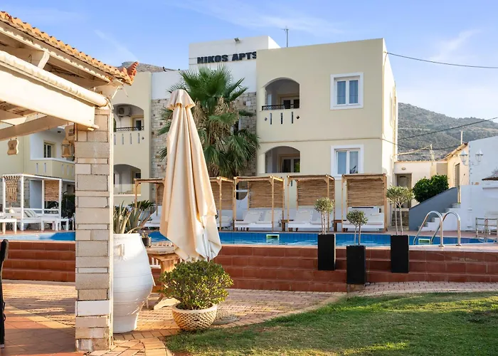 Nikos Apartments