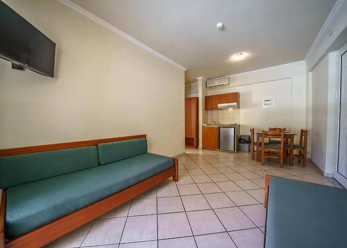 Porto Kalamaki Hotel