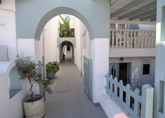 Lefkothea Hotel Kamári