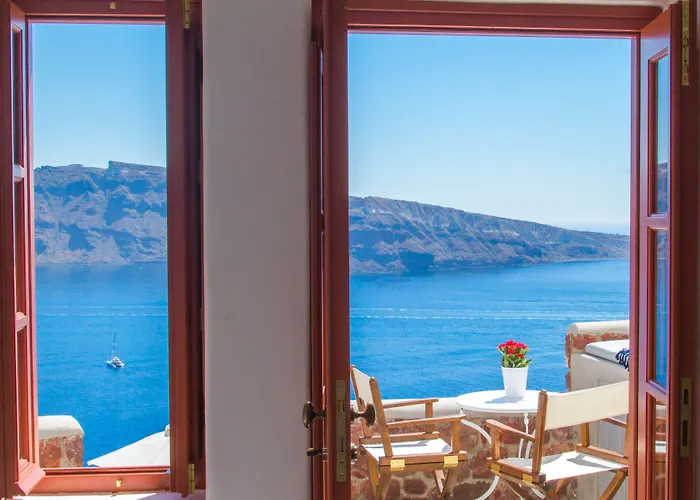 Oia Mare Villas (Adults Only)