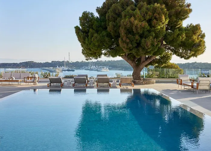 The Roc Club, A Grecotel Hotel To Live Vouliagméni