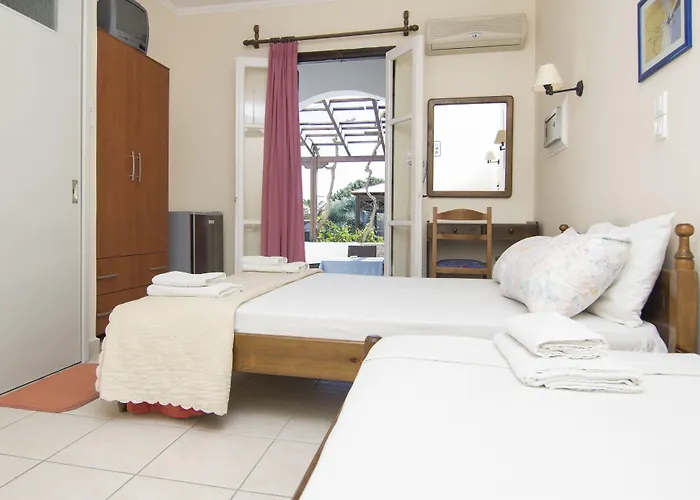 Holiday Beach Resort Santorini Perissa 