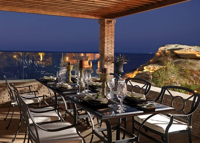 Out Of The Blue Resort & Spa Айя-Пелагія