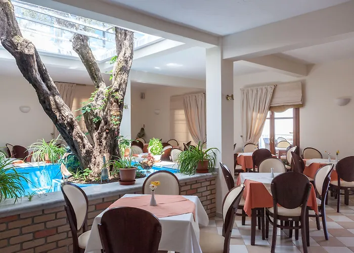 Aeolos Hotel Skopelos Town