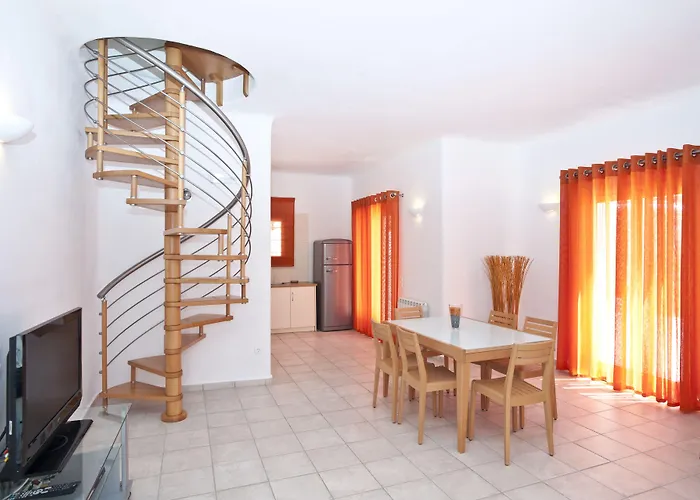Villa Nireas