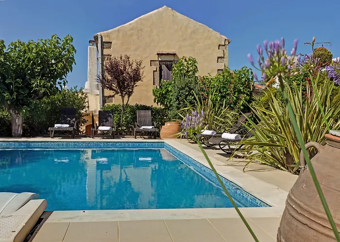Arcus Suites Αργυρούπολη
