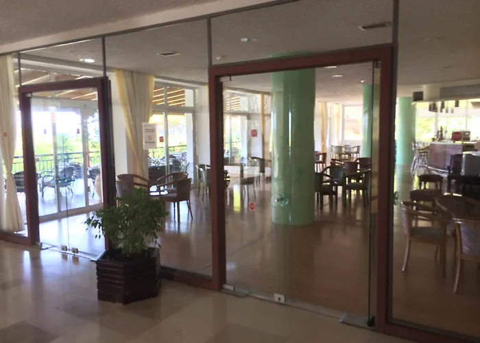 Irinna Hotel