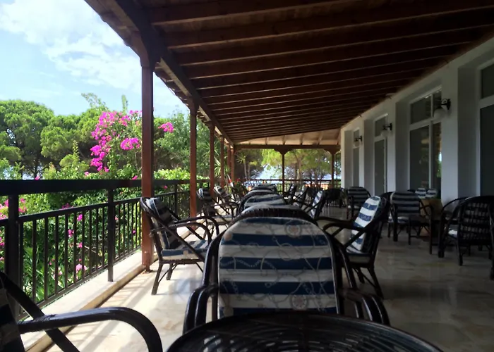 Irinna Hotel Svoronata