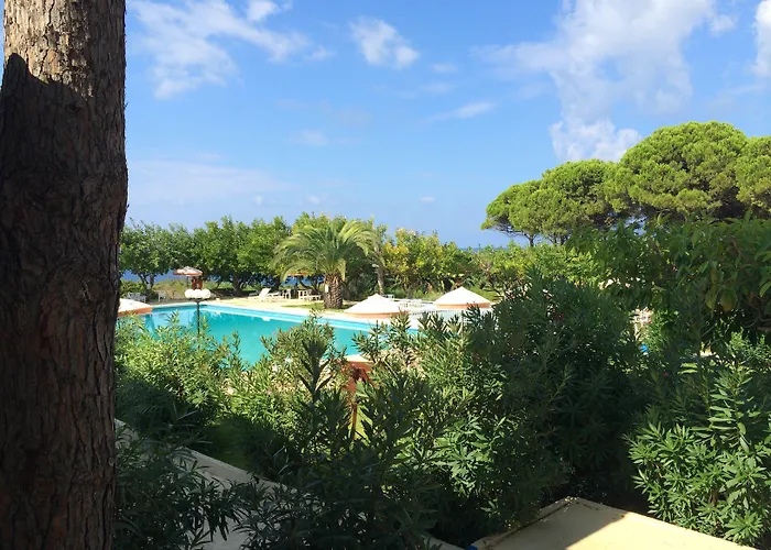 Irinna Hotel