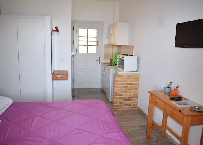 Rising Sun Apartments & Studios