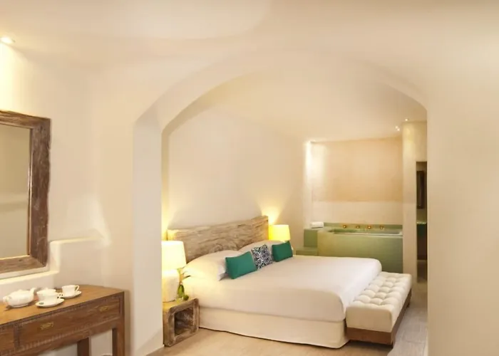 Allure Suites
