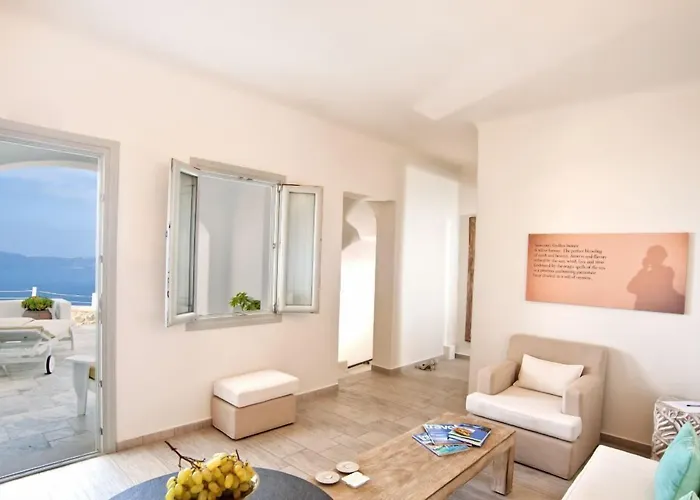Allure Suites Fira 