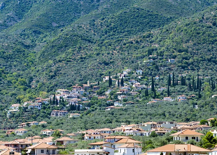 Paraskevas Beach Hotel