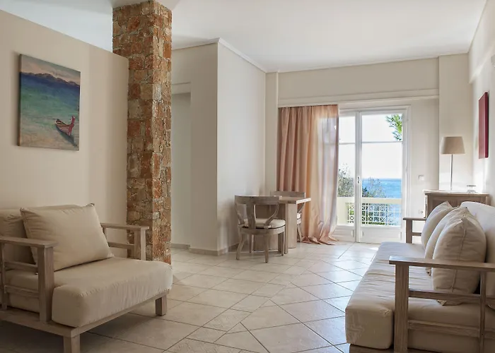 Alonissos Beach Bungalows And Suites Hotel Isomata