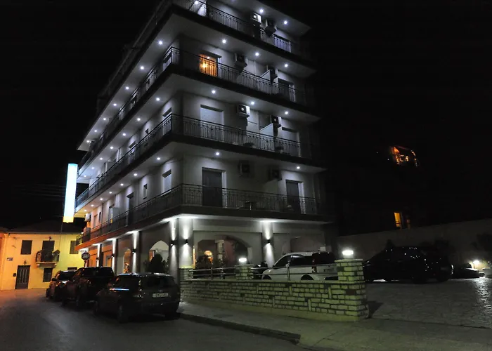 Ceragio Hotel & Apartments